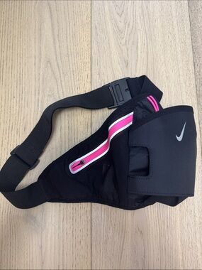 Nike Black runners bag with Pink and White Trim